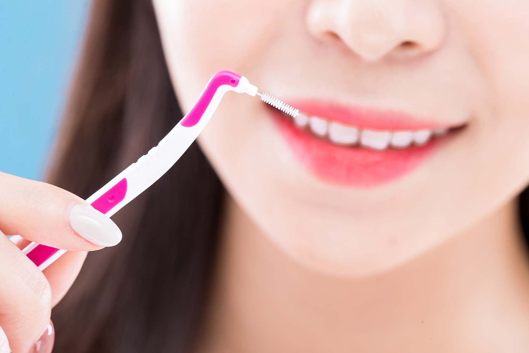 How and why to use an interdental brush and which one to use
